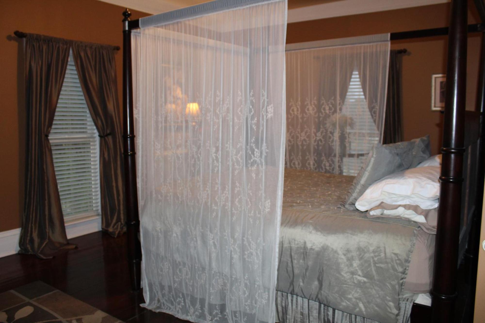 Monroe Manor Inn South Haven Bilik gambar